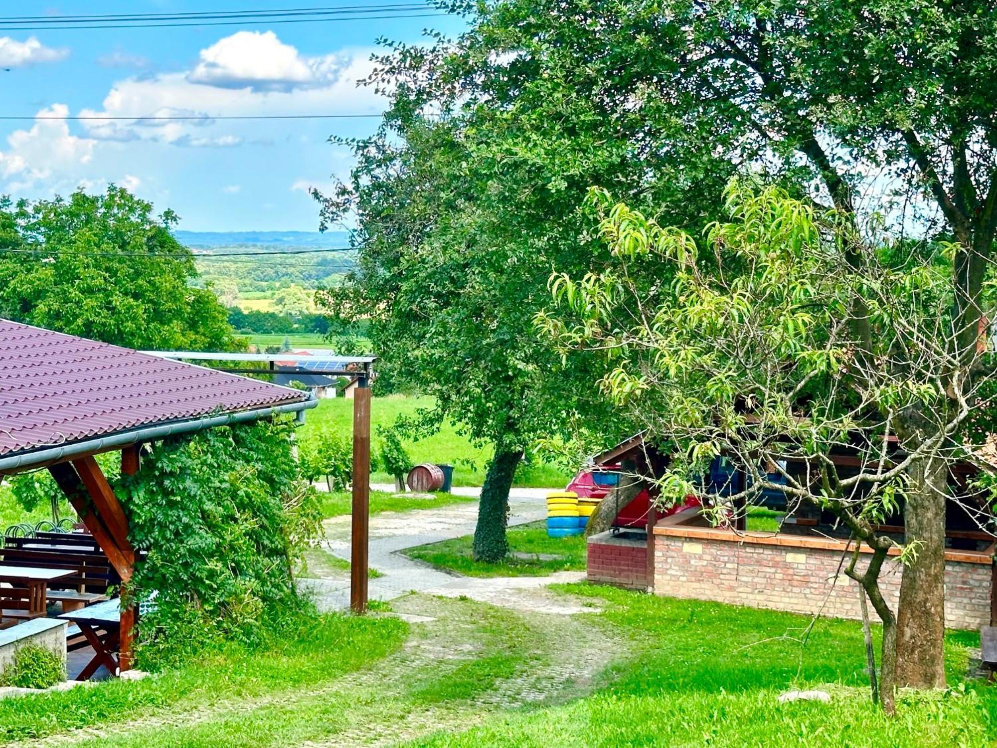 Szent Orban Panzio - Kutyabarat Apartmanok Zalakaros Extérieur photo