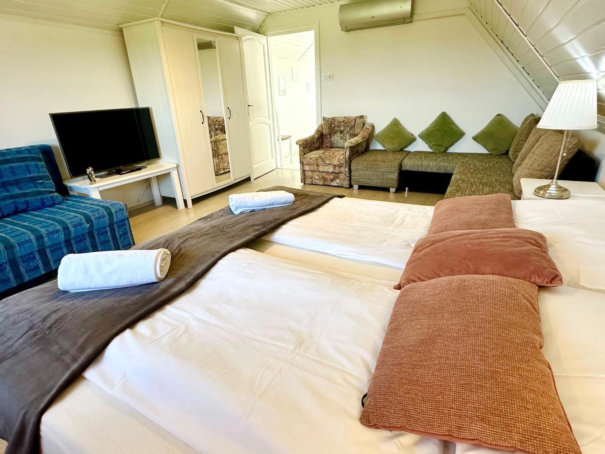 Szent Orban Panzio - Kutyabarat Apartmanok Zalakaros Extérieur photo